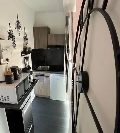 Black Pearl : Basel, Wifi, Parking